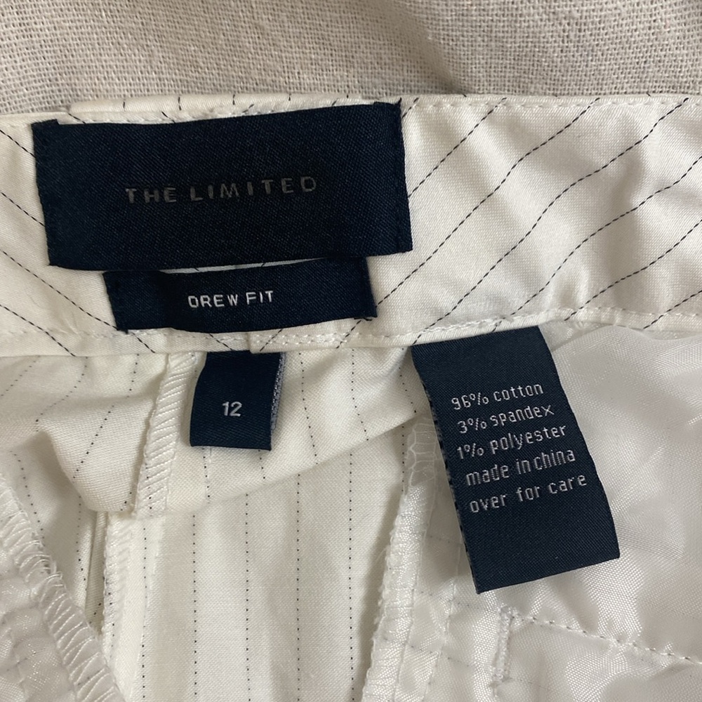 The Limited White w/Black Pin Stripe Capri Size 12 - Picture 3 of 5